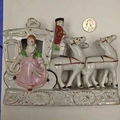 https://www.ebay.com/itm/114182859251	RXB3002 VINTAGE WOMEN AND CARAGE , HORSES WITH DRIVER CERAMIC FIGURINE MADE IN JAPAN  RX BOX 3...