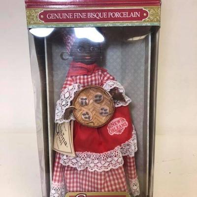 https://www.ebay.com/itm/114174515768	Cma2038: Classic Treasures Special Edition Genuine Fine Porcelain Collectible Doll 	 $5 
