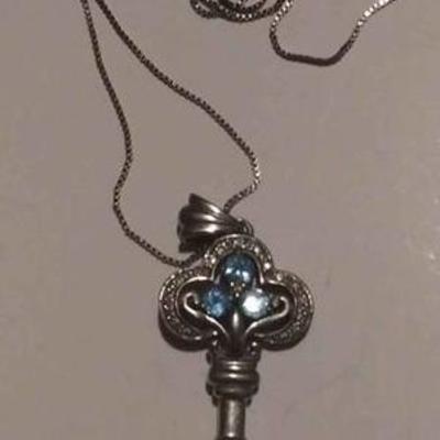 https://www.ebay.com/itm/124156101522	RX4152019 STERLING SILVER 18 INCH BOX CHAIN & SKELETON KEY  WEIGHT 7.7 GRAMS REX BOX 1...