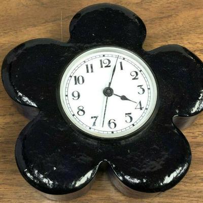 https://www.ebay.com/itm/124000654816	LAN715: Lighthouse Glass New Orleans Hand Cast Art Glass Clock Blue 	 $15 
