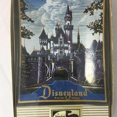 https://www.ebay.com/itm/124156198681	KB0111: Vintage 1960's Sleeping Beauty's Castle Disneyland Tray Gift by Houze Art...