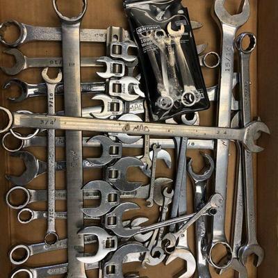 Auction 	https://www.ebay.com/itm/124175978862	LAN9849: Mac, Husky, Craftsman Large Lot of Wrenches Local Pickup	Auction
