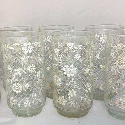 https://www.ebay.com/itm/114194993663	BR001: Vintage Mid-Century Modern White Floral Decorated Glass Tumblers, 8 pieces, 5.5" 	 $35 
