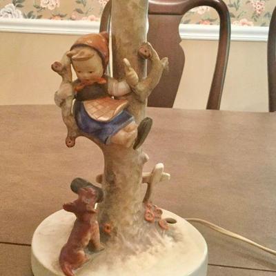 Hummel Goebel lamp