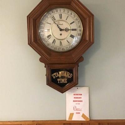 Colonial Wind Up Clock