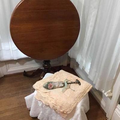 Round Hardwood Tilt-Top Accent Table