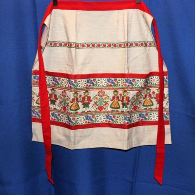 Lot 380: Austrian Folk Apron   $20