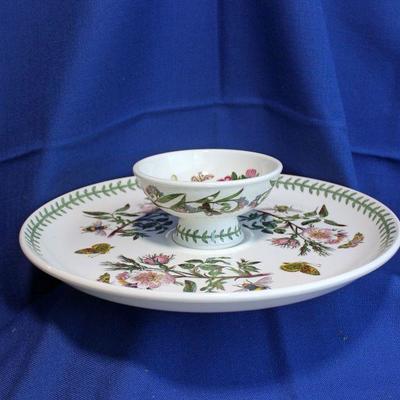 Lot 320: Portmerion Botanic Garden Chip and Dip  $48