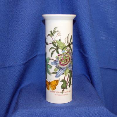 Lot 318: Portmeion Botanic Garden Vase 9"  $30
