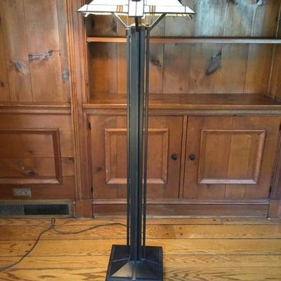 Transitional Floor Lamp with Stained Glass Shade