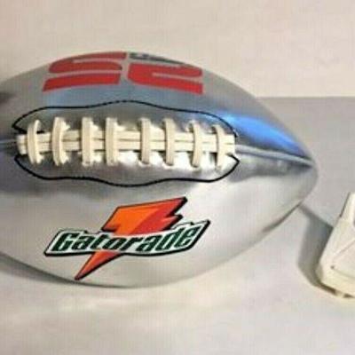 https://www.ebay.com/itm/114222756149	GB028 ESPN 25th Anniversary Silver Gatorade full size Football Collectors Series	 Auction 	Starts...