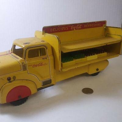 https://www.ebay.com/itm/124183721244	BU3057 1950s VINTAGE TOY YELLOW & RED COCA COLA DELIVERY TRUCK PRESSED STEEL MADE IN USA BY MARX...