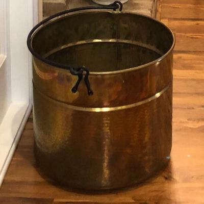 https://www.ebay.com/itm/114226820151	BU1059: X Large Brass Bucket with Handle Local Pickup	 $20 
