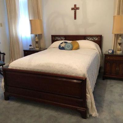BU1010F: Vintage Wood Full Size Bed Frame Downstairs Local Pickup $125 	 $125 
