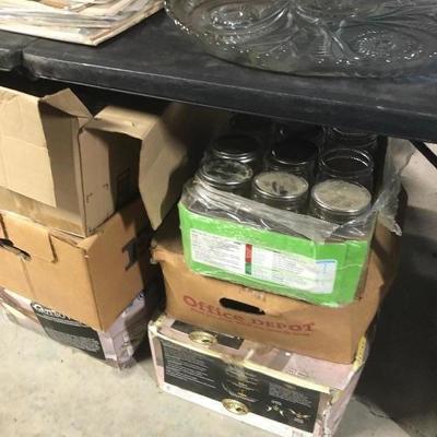 Tons of canning jars 