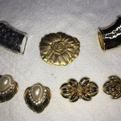 J#50 Two scarf slides One scarf clip Two sets of shoe or cuff clips $15 