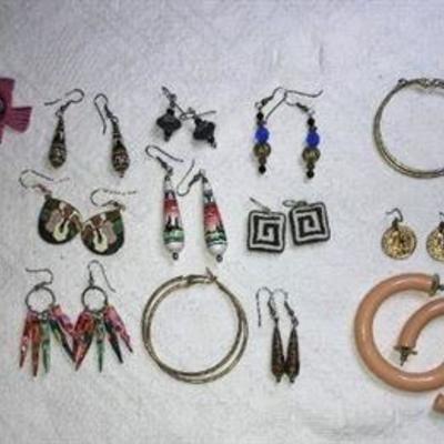 J#40 Pierced Earrings 18 Pairs $25. 
