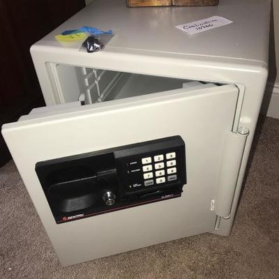 SOLD
$75 Safe with Keys and Combo 