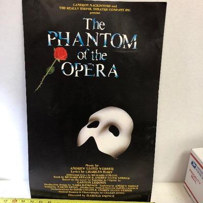 https://www.ebay.com/itm/114217317536	GB030: The Phantom of the Opera Print 1986 14