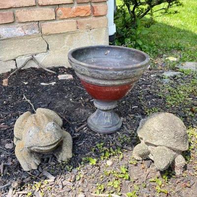 Concrete Frog and Turtle