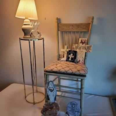 Lamp & Chair w/ Religious Decor