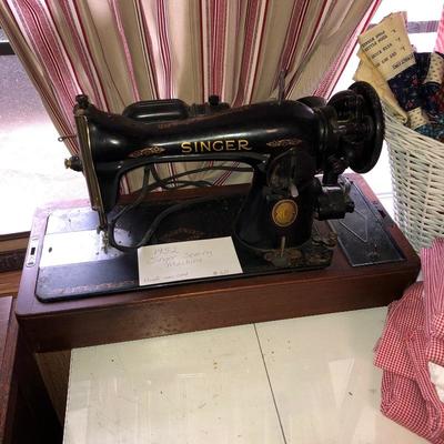 1952 Singer sewing machine