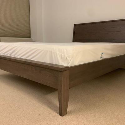 QUEEN Platform Bed from Wood Castle.  Find the FULL LISTING, Prices and MAKE AN OFFER, on our website, www.huntestatesales.com 