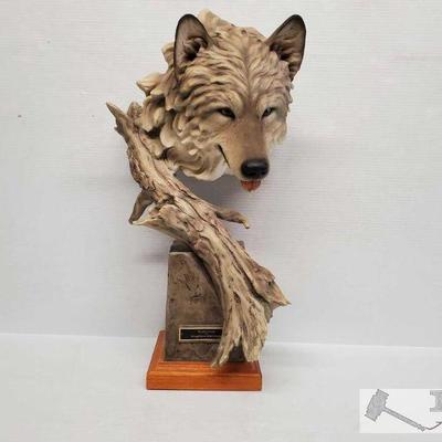 8202	

Wolf Statue
Wolf Statue "Survivor" Designed by Stephanie Herrero 2001