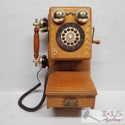 8311:  Vintage Spirit of St Louis Old-Fashioned Wood Telephone