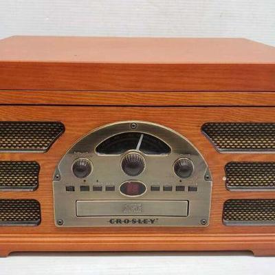 8312: Crosley Record and CD Player
