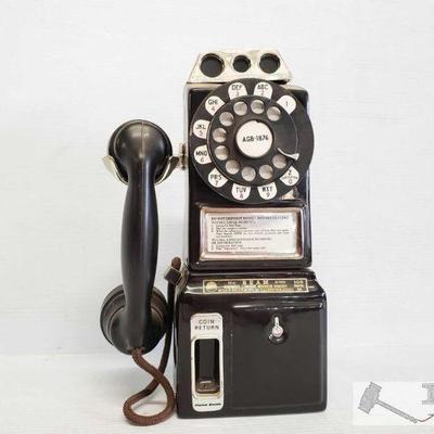 7715: Jim Beam Vintage Pay Phone Decanter