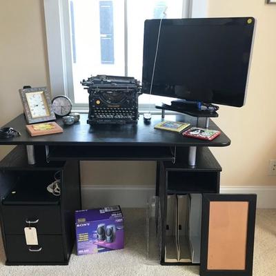 Computer desk $65