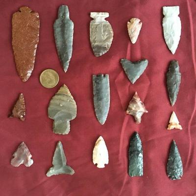 Flint-knapped arrow points