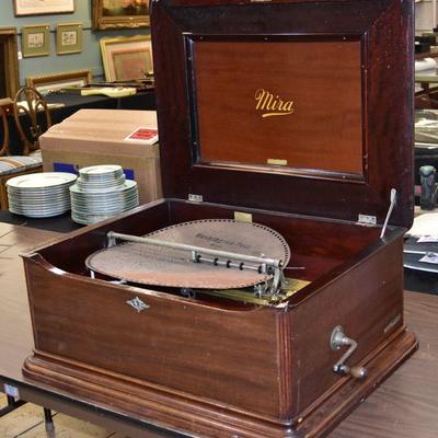 Mira antique disc music box, 18