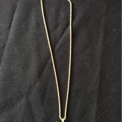 14kt Gold Necklace w/ 14kt Gold Elephant Charm