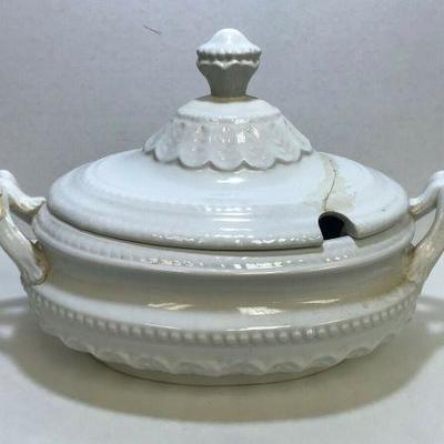 https://www.ebay.com/itm/124202680324	KC006: WHITE SERVING BOWL WITH LID NO SPOON	 Auction 
