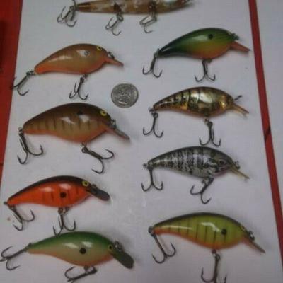 https://www.ebay.com/itm/124205238585	AB0390 USED VINTAGE FRESHWATER CRANK BAIT LOT #2 LOT CONTAINS 9 USED VINTAGE CRA	 Auction 
