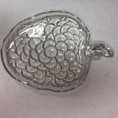 Cma2086	https://www.ebay.com/itm/124208476843	Cma2086: Glass Grape Cluster Dish (6) Local Pickup	 $30.00 
