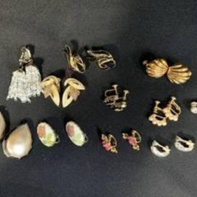 Lot of Clip on and Screw on Earrings - Mostly Vintage