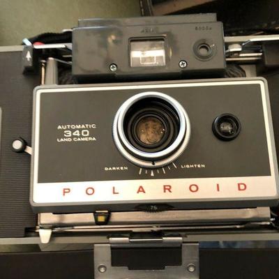 https://www.ebay.com/itm/124203660560	BU6038B Vintage Polaroid 340 Camera Local Pickup 	 Auction 
