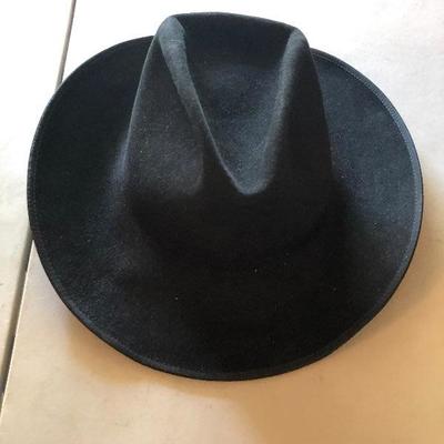https://www.ebay.com/itm/124203580458	BU7035 Vintage Stagecoach Western / Cowboy Long Oval Hat Local Pickup	 Auction 
