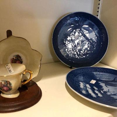 https://www.ebay.com/itm/124203546287	BU6041 Lot Of Blue And White China Tea Cups Plus Local Pickup	 Auction 
