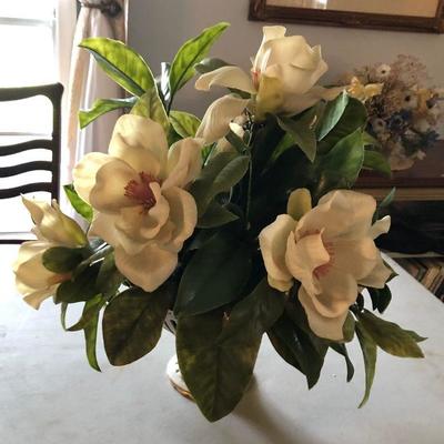 https://www.ebay.com/itm/114240254575	BU7004 Artificial Magnolia Flower Arrangement Local Pickup	 Auction 
