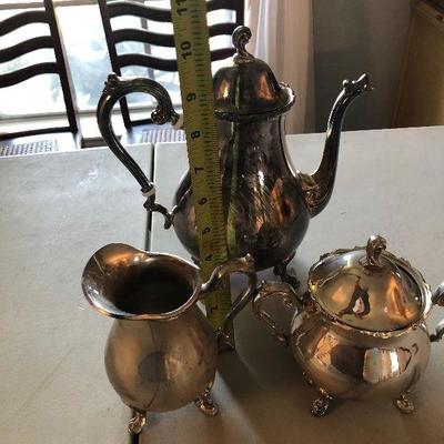 https://www.ebay.com/itm/124203579507	BU7033 Silver Plate Lot 2 Pitcher Creamer .., Local Pickup	 Auction 
