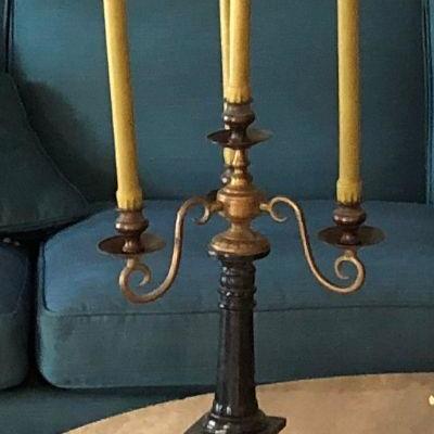 https://www.ebay.com/itm/114240191610	BU1150 Black Marble candelabra Local Pickup	 Auction 
