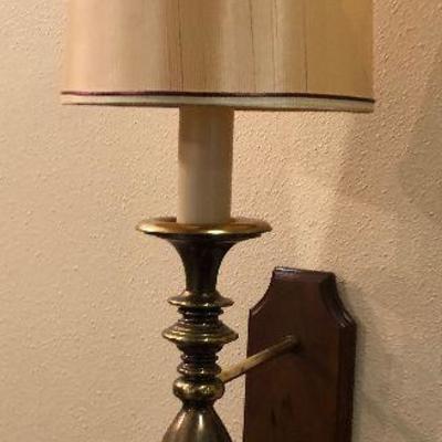 https://www.ebay.com/itm/124203573653	BU7023 Wall Hanging Lamp Local Pickup	 Auction 
