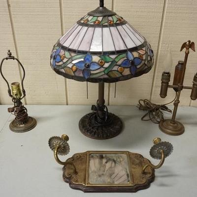 1081	LIGHTING LOT-CONTEMPORARY LEADED GLASS LAMP
