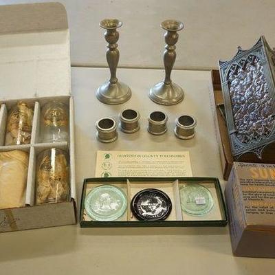 1050	LOT, ANNIVERSARY GLASSES IN BOX, SUN LAMP HUNTERDON CO GLASS TOUCHMARKS, CANDLESTICKS, NAPKIN RINGS AND DOOR BELL
