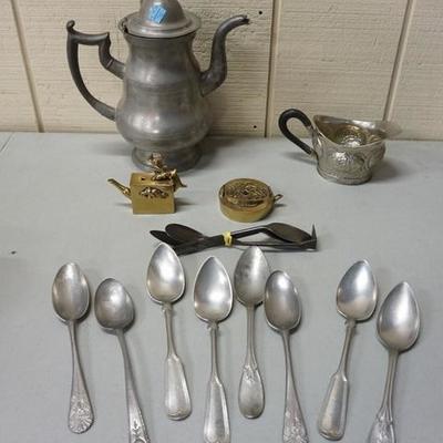 1162	ANTIQUE PEWTER COFFEE POT, 2 MINI BRASS ASIAN TEAPOTS, 3 EARLY APOTHECARY SPOONS, AN ANTIQUE CREAMER W/WOODEN HANDLE & 8 TABLESPOONS
