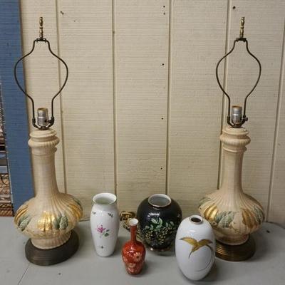 1165	GROUP OF 4 DECORATED PORCELAIN VASES & A PAIR OF LAMPS
